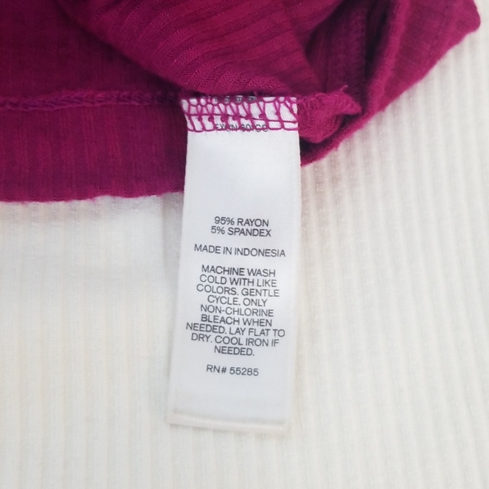 4 Express ribbed shirts - Picture 7 of 8
